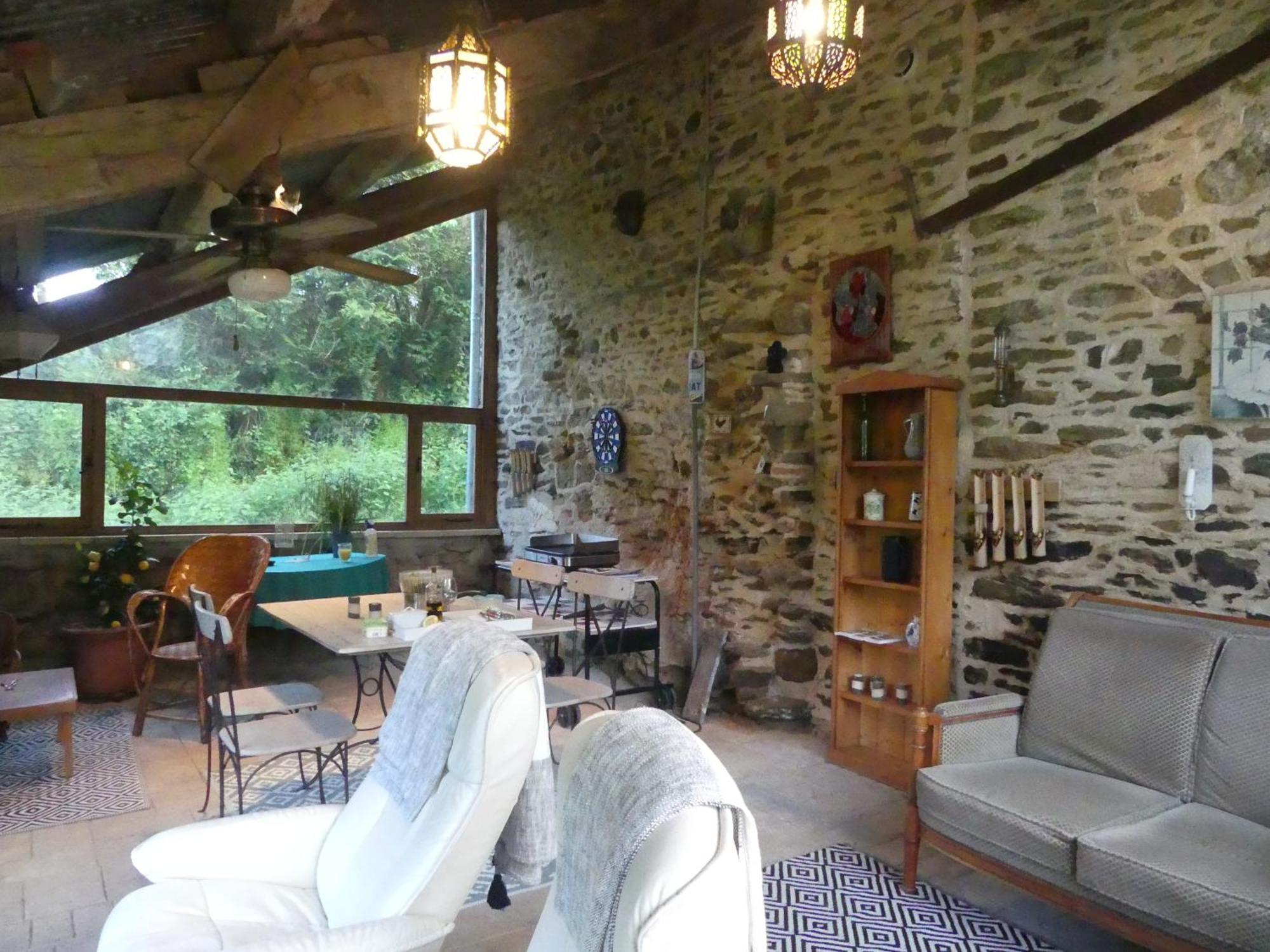 Au Coeur Des Loges Bed & Breakfast Saint-Bonnet-de-Bellac ภายนอก รูปภาพ